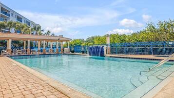 Piscina externa, piscina aquecida