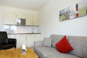 Unclassified image, 4 of 16, button - Vacation apartment Mare Nostrum 9 - Modern vacation apartment in Westerland: perfect for (Sylt)