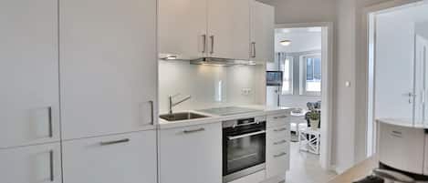 Kühlschrank, Ofen, Herdplatte, Geschirrspüler