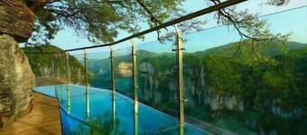 Vienna Hotel (Jishou Qianzhou Ancient City Branch)