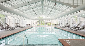 Piscine intérieure, piscine chauffée