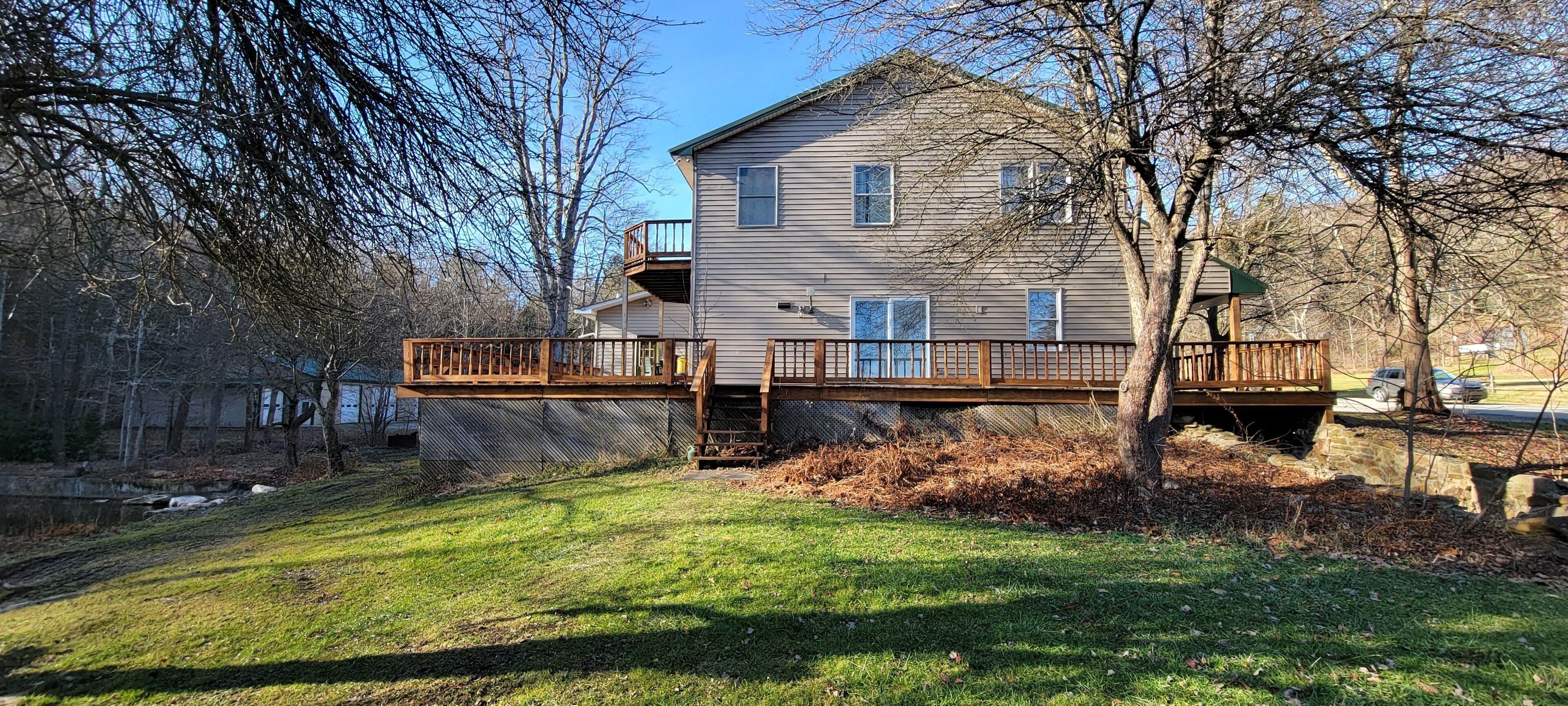 Large home located in the epicenter of the Laurel Highlands.
