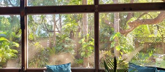 Escondido Boutique Bungalow in Crystal Beach- Inquire for Seasonal Savings!