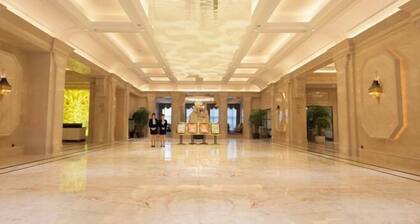 Hefei Guangfu Chenmao Hotel (High-tech Zone West Bus Station Subway Station)