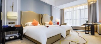 Hefei Guangfu Chenmao Hotel (High-tech Zone West Bus Station Subway Station)