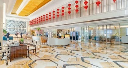 Ruili Bund Hotel