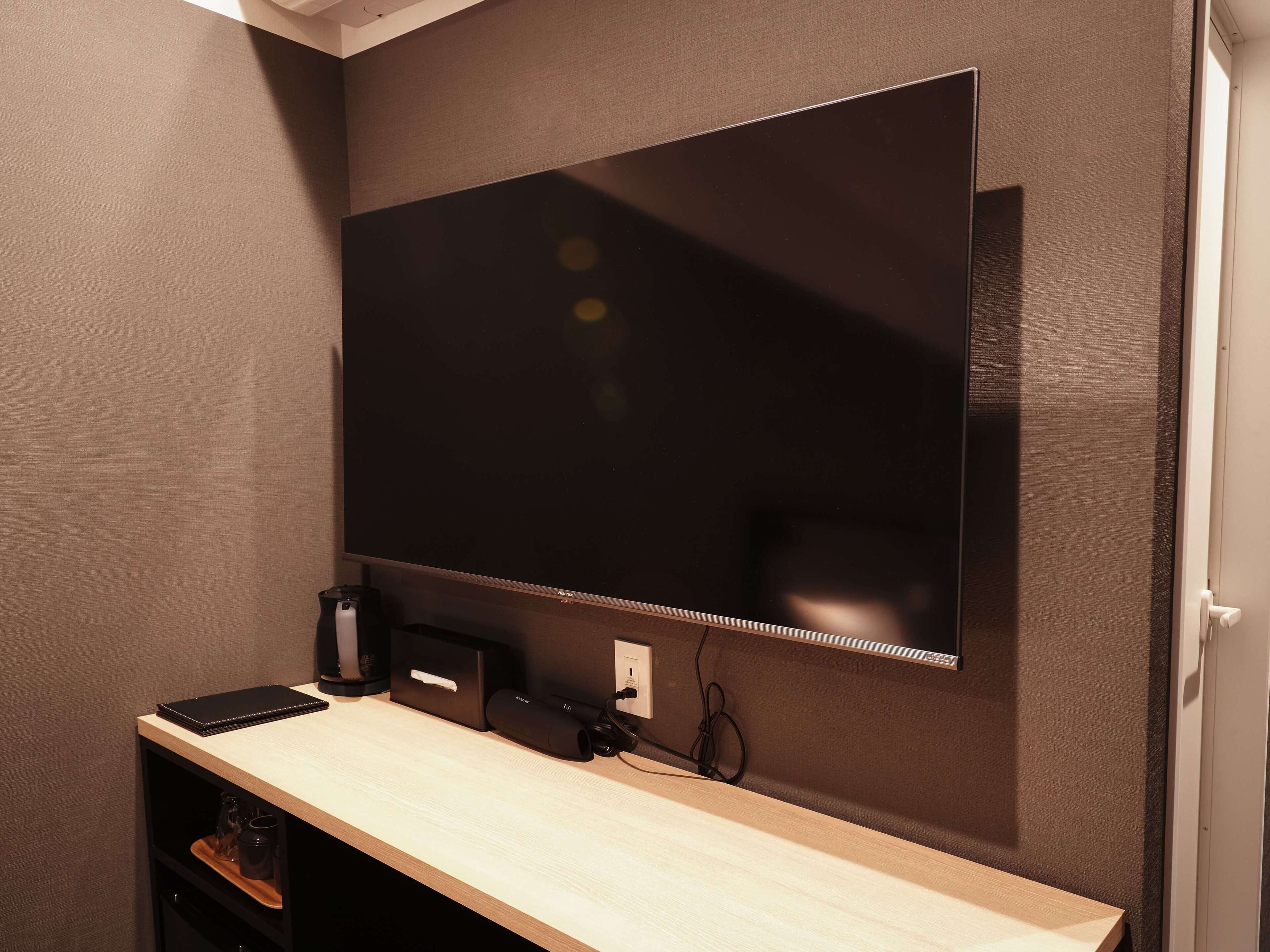 standard triple room | 1 bedroom, desk, iron/ironing board, free wifi