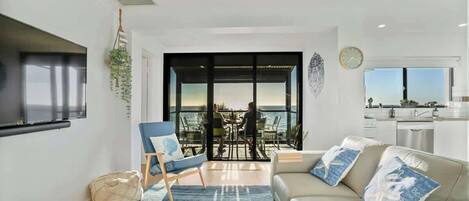 TV, Netflix, streaming services, offices