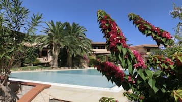 Seasonal outdoor pool