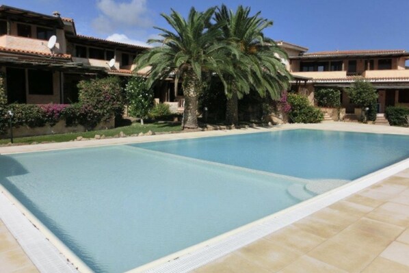 Außenpool (je nach Saison geöffnet)