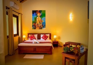 5 bedrooms, iron/ironing board, free WiFi, bed sheets - private Villa with swimming pool (Kandy)