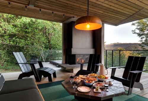 Chalet contemporain 5 * au cœur de l’Auvergne vue  sur le Sancy et sa vallée