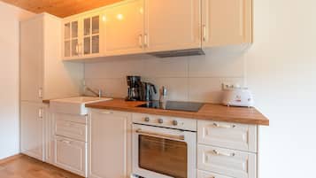 Ofen, Wasserkocher mit Kaffee-/Teezubehör, Wasserkocher, Toaster