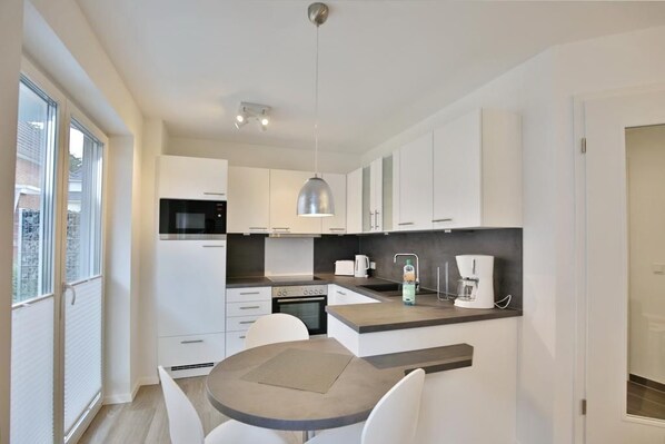 Fridge, microwave, oven, dishwasher - My sea, MS3 (Cuxhaven)