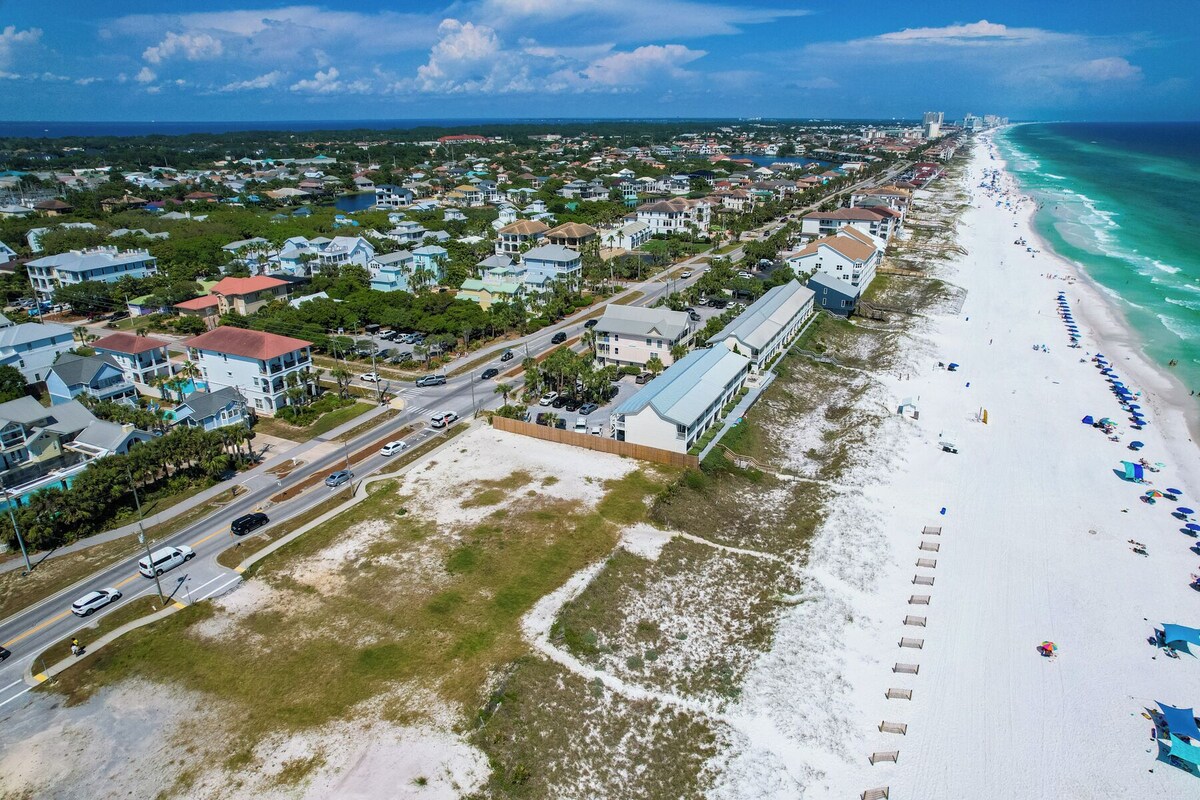 Photo 65 of 7 BR, Gulf Views, Across From Beach, Movie Theater, Pool/Spa, Discount Golf Cart