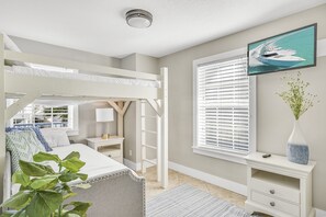 7 bedrooms, iron/ironing board, travel cot, WiFi