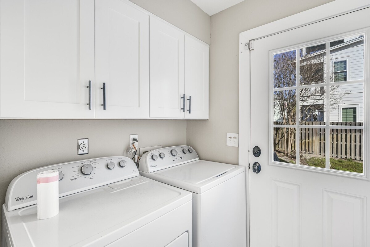 Photo 18 of 7 BR, Gulf Views, Across From Beach, Movie Theater, Pool/Spa, Discount Golf Cart