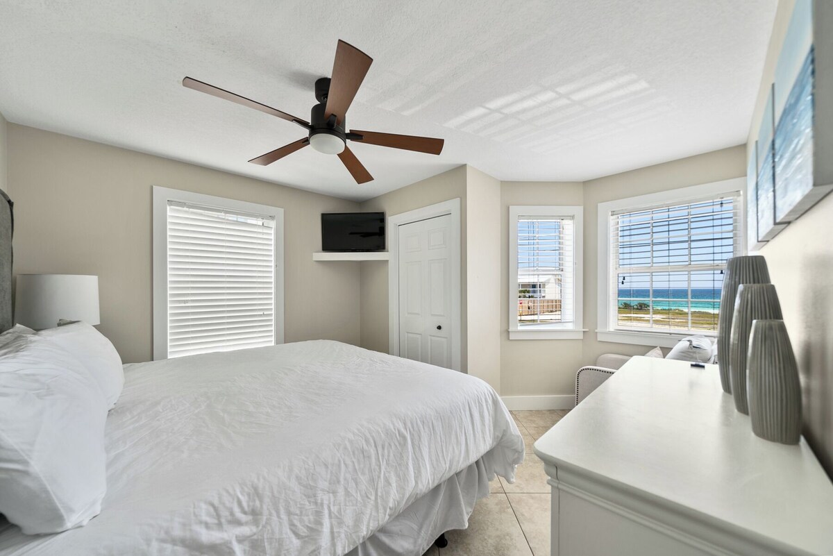 Photo 43 of 7 BR, Gulf Views, Across From Beach, Movie Theater, Pool/Spa, Discount Golf Cart