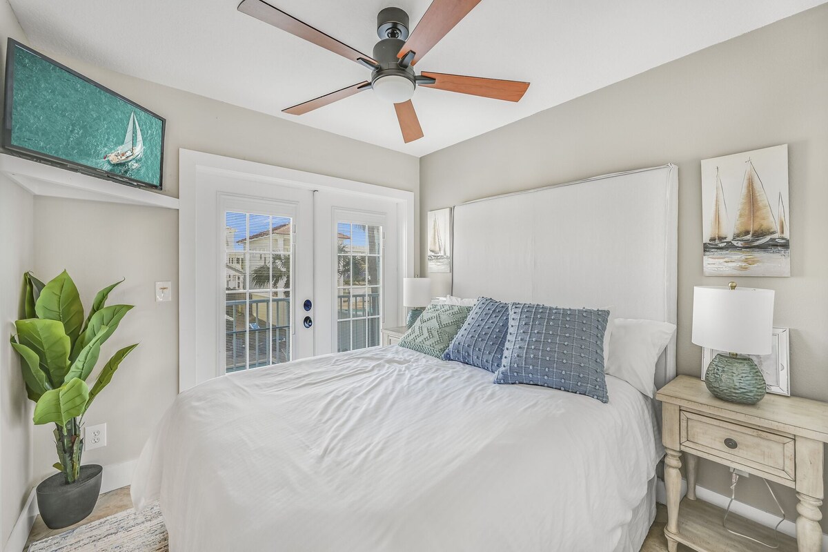 Photo 40 of 7 BR, Gulf Views, Across From Beach, Movie Theater, Pool/Spa, Discount Golf Cart