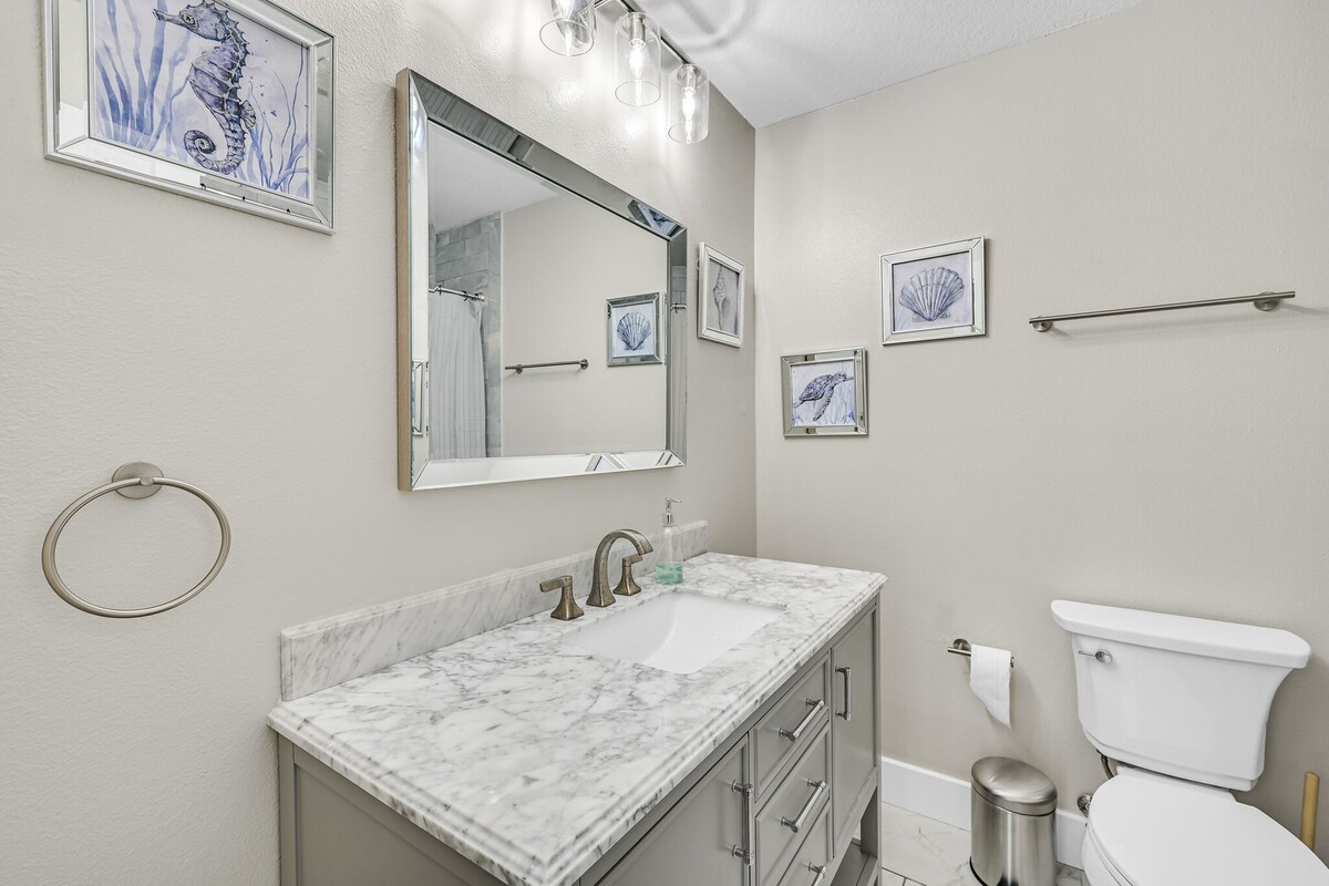 Photo 34 of 7 BR, Gulf Views, Across From Beach, Movie Theater, Pool/Spa, Discount Golf Cart