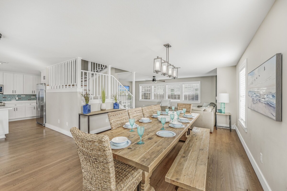 Photo 19 of 7 BR, Gulf Views, Across From Beach, Movie Theater, Pool/Spa, Discount Golf Cart