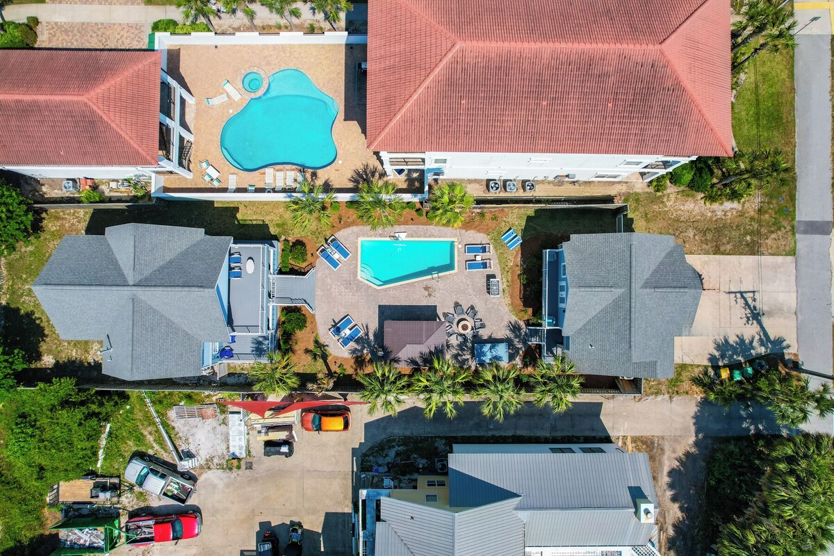 Photo 55 of 7 BR, Gulf Views, Across From Beach, Movie Theater, Pool/Spa, Discount Golf Cart