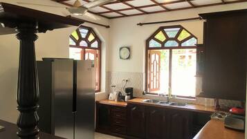 Villa, 2 Bedrooms, Accessible | Interior