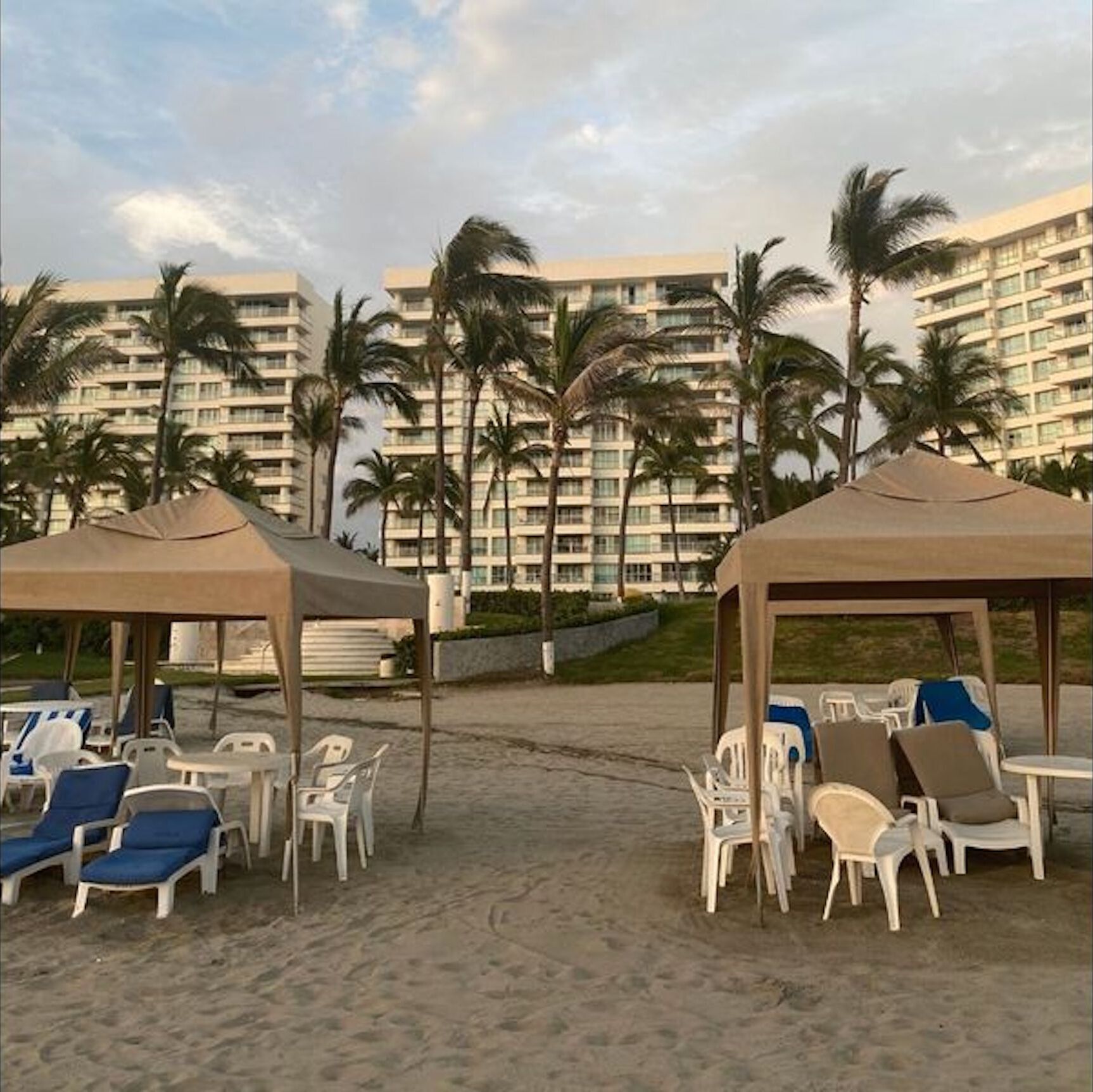 Apartment, 4 Bedrooms, Smoking, Balcony | Beach