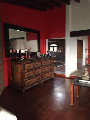 Casa, varias habitaciones, para fumadores, alberca privada | Lobby