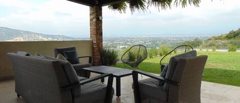 House, Multiple Bedrooms, Smoking, Private Pool | Garden