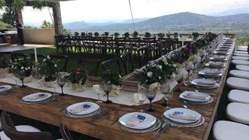 House, Multiple Bedrooms, Smoking, Private Pool | Dining