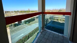 Unclassified image, 4 of 25, button - Splendid Residence With Pool Near Caorle - Apartment With Terrace by Beahost (Caorle)