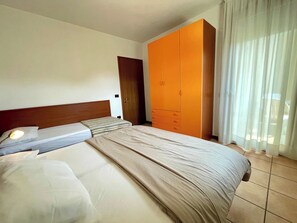 Apartment, 2 Schlafzimmer, Balkon, Poolblick