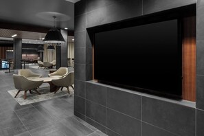 2 間餐廳,供應早餐