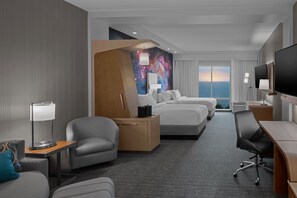 書桌、筆電工作空間、熨斗/熨衣板、免費搖籃/嬰兒床