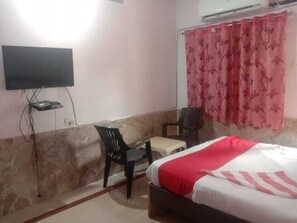 9 bedrooms, WiFi - furnished accommodation opp INOX Patrapada (bhubaneswar)