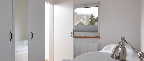 3 sovrum, strykjärn/strykbräda, resesäng och gratis wi-fi