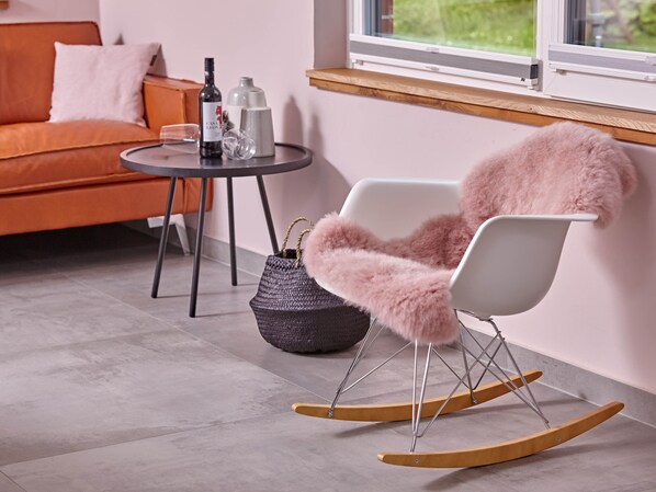 Smart TV - Oystercatcher - Holiday cottage for two (St Peter Ording)