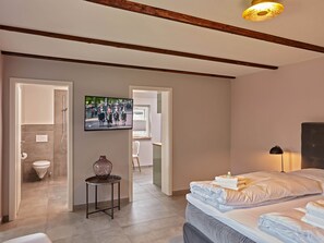 1 bedroom, iron/ironing board, free WiFi, bed sheets - Oystercatcher - Holiday cottage for two (St Peter Ording)