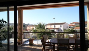 Outdoor dining - Magnificent villa with pool near Perpignan (Villeneuve-de-la-Raho)