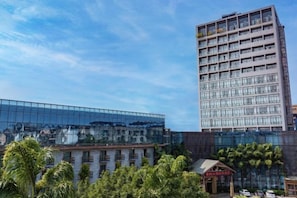 Exterior - Jingyang Hotel (Yingshan)