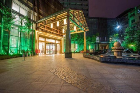 Exterior. Jingyang Hotel