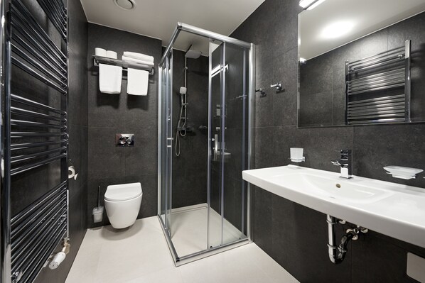 Bathroom - Hotel Queens (Marianske Lazne)