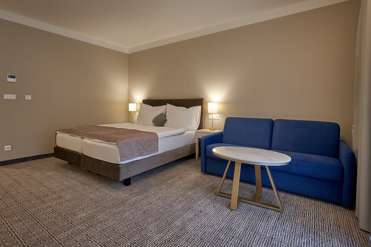 Deluxe-Doppelzimmer | 1 Schlafzimmer, Minibar, Zimmersafe, Schreibtisch