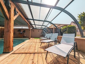 Pool - Cozy Family Retreat with Golf & Spa Access, Pets Welcome (Pouligny-Notre-Dame)