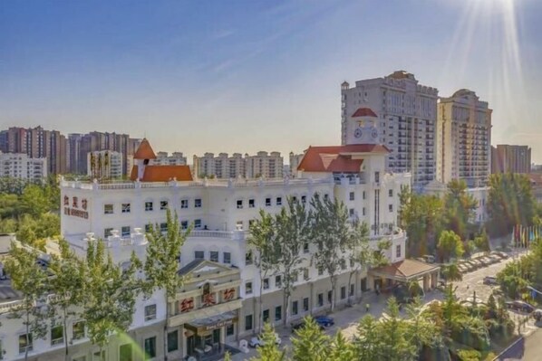 المنشأة من الخارج