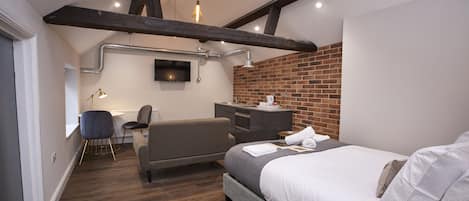 Studio Supérieur, 1 lit double | Bureau, espace de travail pour ordinateur portable