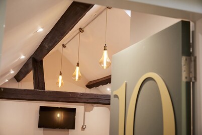 Three Cranes Serviced Apartments