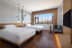 客房, 2 张双人床, 花园景观 | 羽绒被、免费迷你吧物品、特色装修、特色家居