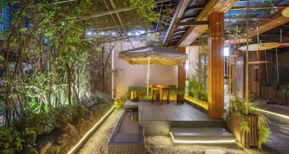 Poli Garden Hotel